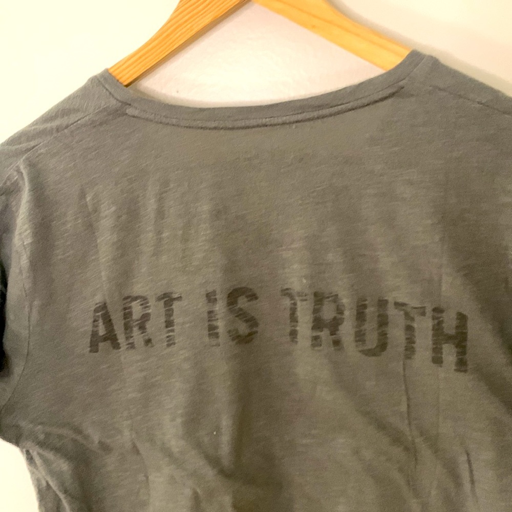 Zadig & Voltaire- VNeck Tee- XS - 100% Cotton Slub